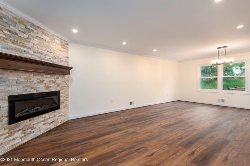 10 Essex Dr, Little Silver NJ  07739-1230 exterior