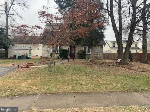 260 Monmouth Ave, West Deptford, NJ 08086-2027