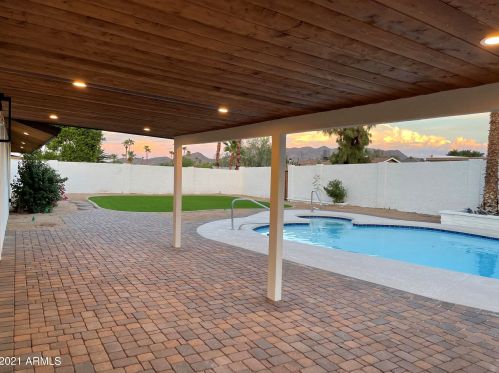 2501 Beryl Ave, Phoenix AZ  85028-3714 exterior