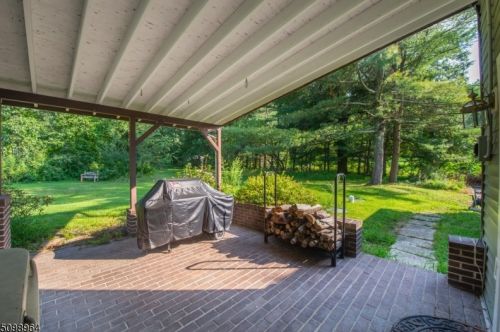 31 Courtland Dr, Wantage NJ  07461-1711 exterior