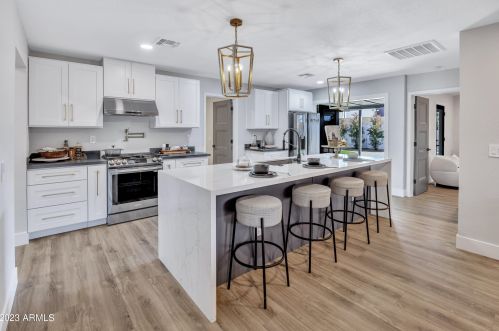 4115 Catalina Dr, Phoenix AZ 85015-6024 exterior