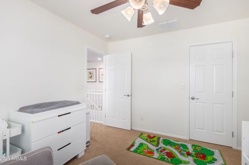 1735 Desperado Way, Phoenix AZ  85085-6329 exterior