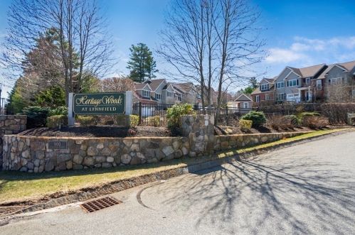 900 Lynnfield St, Lynnfield MA 01940-5001 exterior