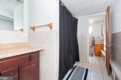 334 15 St, Philadelphia PA 19102-0010 exterior