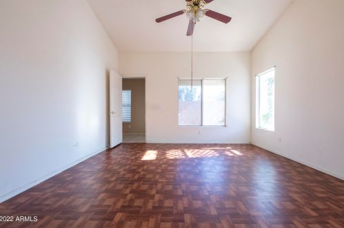 3047 Blackhawk Dr, Phoenix AZ 85050-4822 exterior