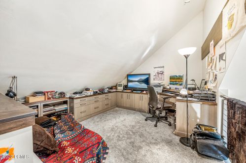 1995 Kidd Cir, Park City UT 84098-8512 exterior