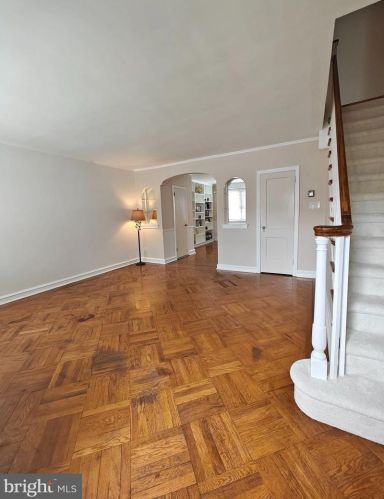 6603 Large St, Philadelphia, PA 19149-2101