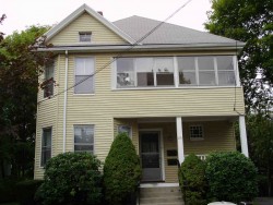 85 Crescent St, Newton, MA 02466-2509