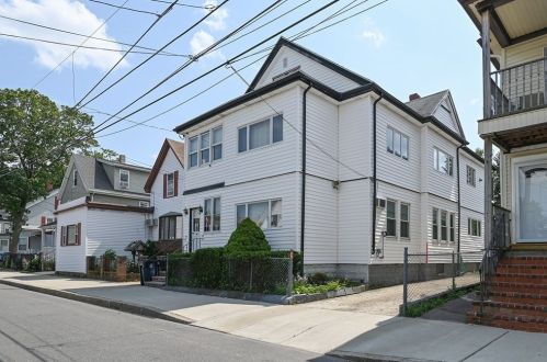 50 Myrtle St, Everett MA 02149-1533 exterior