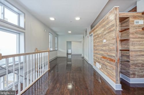 1815 20 St, Philadelphia PA 19145-2048 exterior