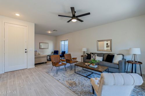 603 Beautiful Ln, Phoenix AZ 85042-7074 exterior