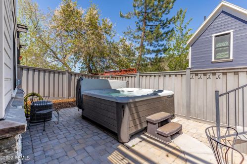 1024 Norfolk Ave, Park City UT 84060-5444 exterior