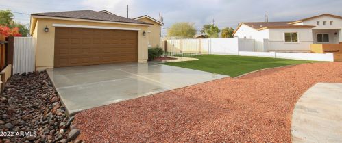10822 17th Dr, Phoenix, AZ 85029-5011