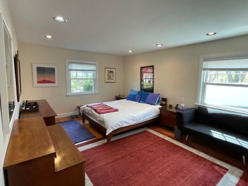 196 Crosby St, Arlington MA  02474-2246 exterior