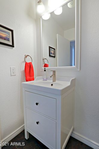 20802 16 Dr, Phoenix AZ 85015-2017 exterior