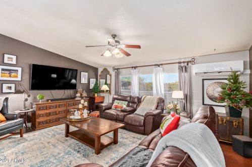 42010 3 St, Phoenix AZ 85086-7300 exterior