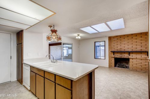 3426 84th Ln, Phoenix, AZ 85037-2710