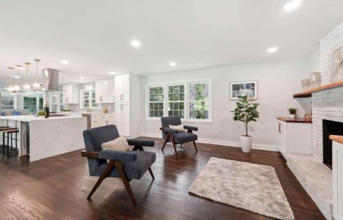 2022 Deren Way, Atlanta GA  30345-3710 exterior