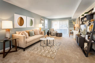 55 Waterfall Dr, Canton MA  02021-4158 exterior