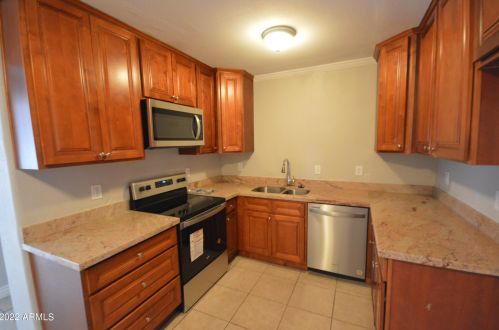 2839 Bethany Home Rd, Phoenix, AZ 85017-1708