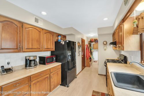 8 Red Cedar Ct, Jackson Twp NJ 08527-1351 exterior