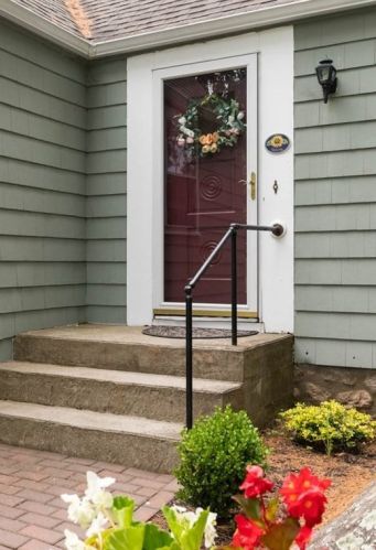 16 Sylvan Cir, Lynnfield, MA 01940-1545