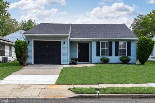 4 Willowwood Ct, Columbus NJ  08022-1025 exterior