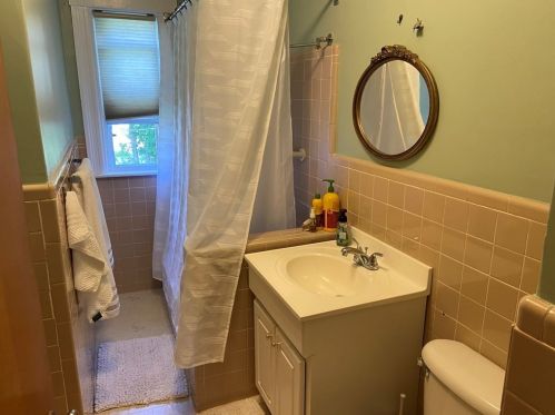 98 Cohasset St, Worcester MA 01604-3269 exterior