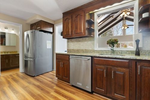 34 Rose St, Milton MA 02186-4616 exterior