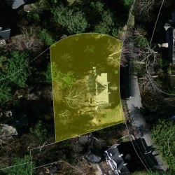 121 Bishopsgate Rd, Newton MA 02459-2008 aerial view