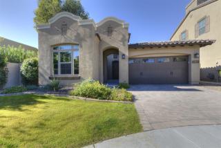 4534 33rd Pl, Phoenix, AZ 85018-3952