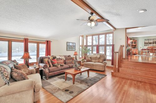 1006 12th St, Princeton MN 55371-1009 exterior