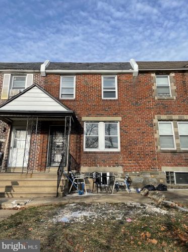 6638 Horrocks St, Philadelphia, PA 19149-2227