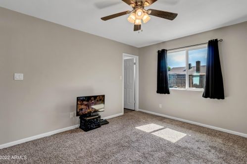 2839 Charleston Ave, Phoenix AZ  85053-1712 exterior