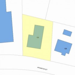 135 Arlington St, Newton MA  02458-2048 plot plan