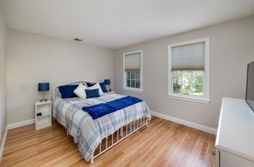 27 Stop Riv Rd, Norfolk MA 02056-1171 exterior