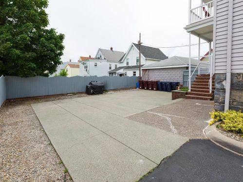 382 Main St, Everett MA  02149-5712 exterior