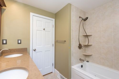 414 Broadway, Lynnfield MA 01940-2341 exterior