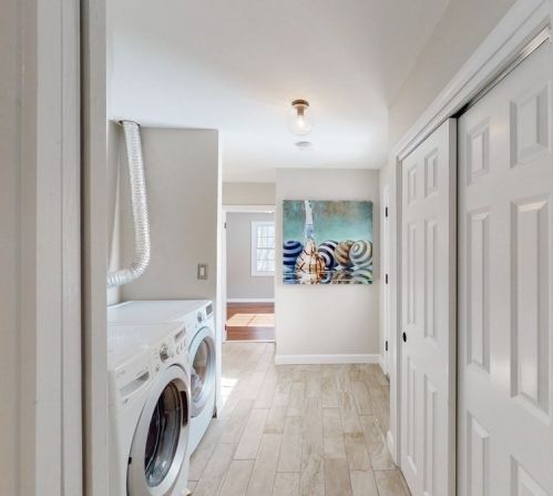 11 Colonial Dr, Shrewsbury MA  01545-1520 exterior