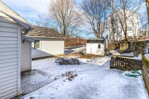 140 Norfolk St, Worcester MA 01604-2910 exterior