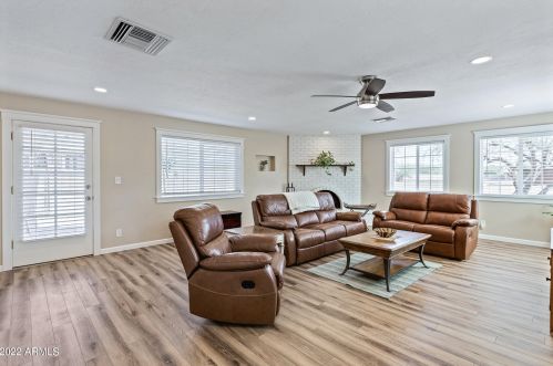 16801 43rd St, Phoenix AZ 85032-3319 exterior