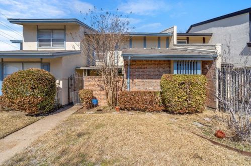 2027 Court Pl, Garland, TX 75041-4804
