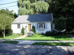 22 Hagen Rd, Newton, MA 02459-2752
