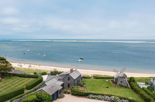 162 Shore Rd, Chatham, MA 02633-2357