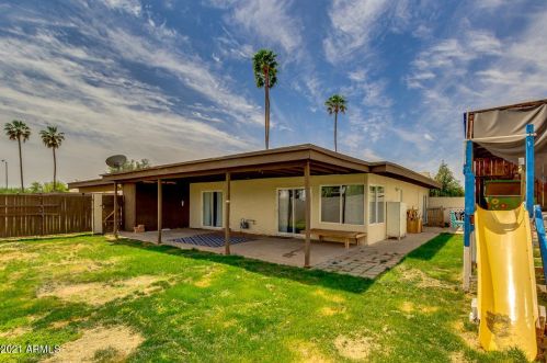 3202 Becker Ln, Phoenix AZ 85029-5140 exterior