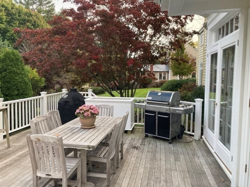 77 Windsor Rd, Newton MA 02468-1504 exterior