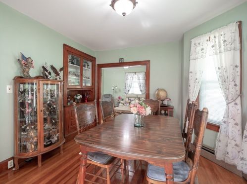 1174 Mammoth Rd, Dracut MA  01826-3147 exterior