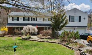 14 Courtland Dr, Wantage NJ  07461-1704 exterior