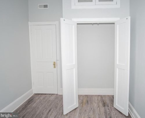 1815 20 St, Philadelphia PA 19145-2048 exterior