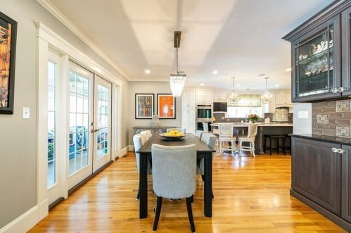 1058 Highland Ave, Needham MA 02494-1128 exterior